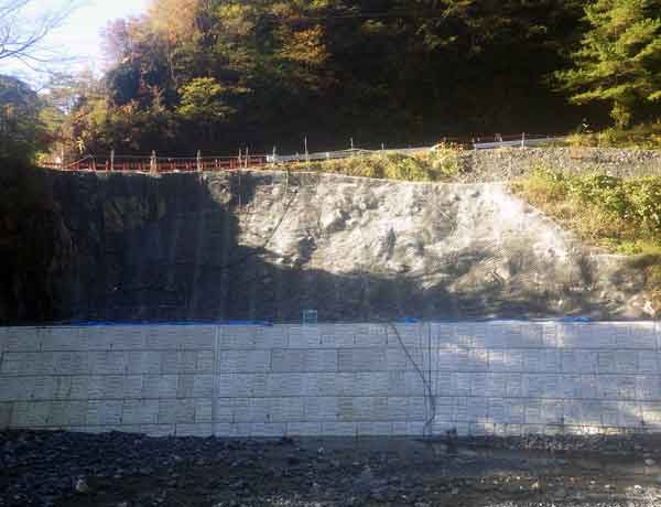 ラス張り完了全景