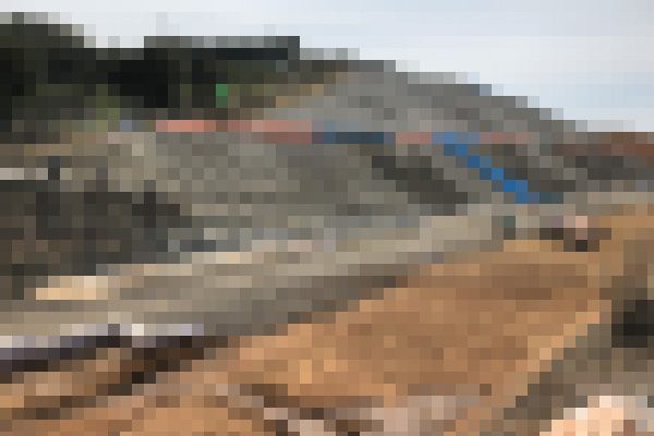 現場打吹付法枠工