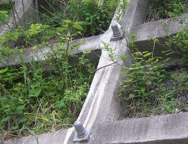 グラウト注入の跡
