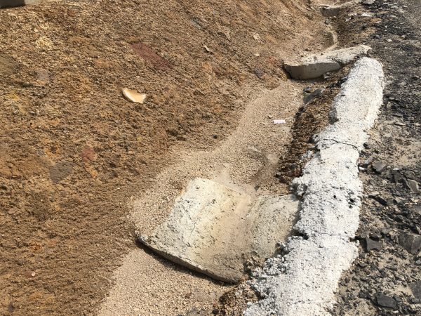 क्षरण रोक्न प्रवाह वेग घटाउने