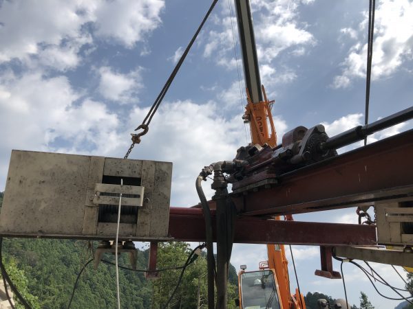 吊り式削孔　エンタ開発