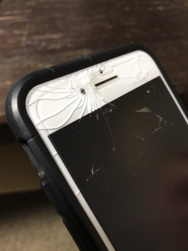 携帯割れる