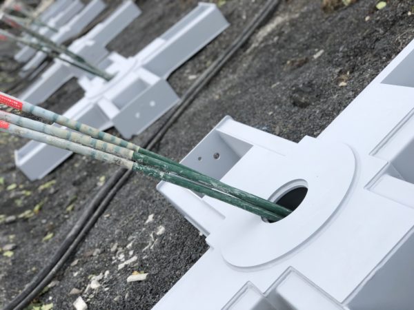 受圧板　緊張管理