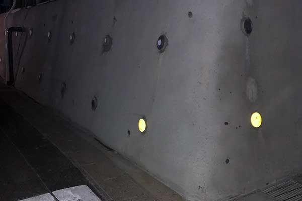 フラットキャップ　反射板
