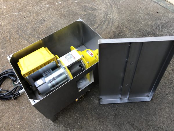 ウインチ　ボックス