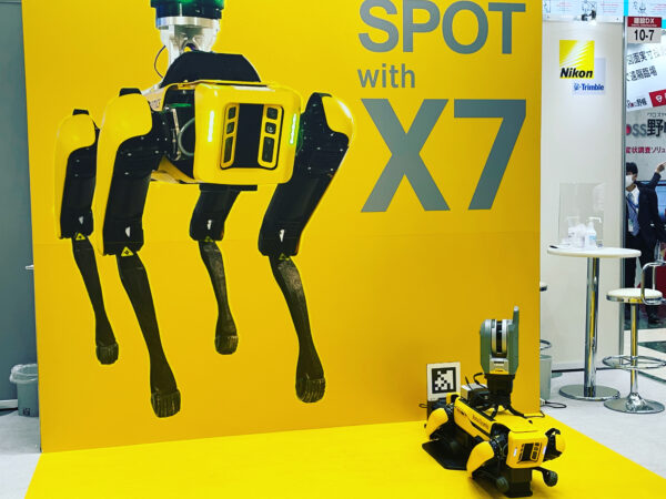 with　X7