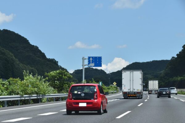 車