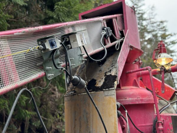 ベルトコンベア　緊急停止装置