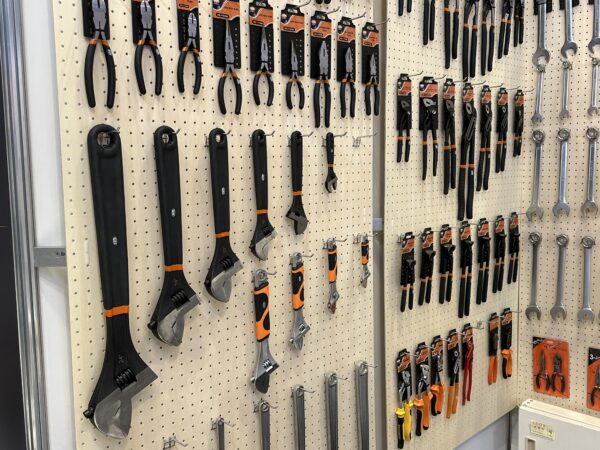 Tool展