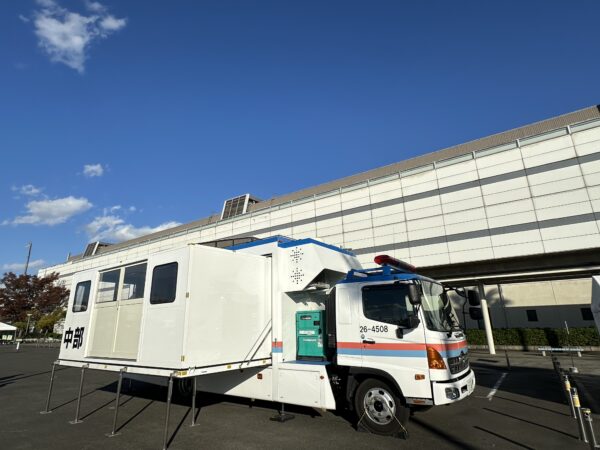 国交省　対策本部車