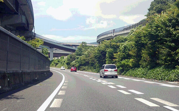 追い越し車線