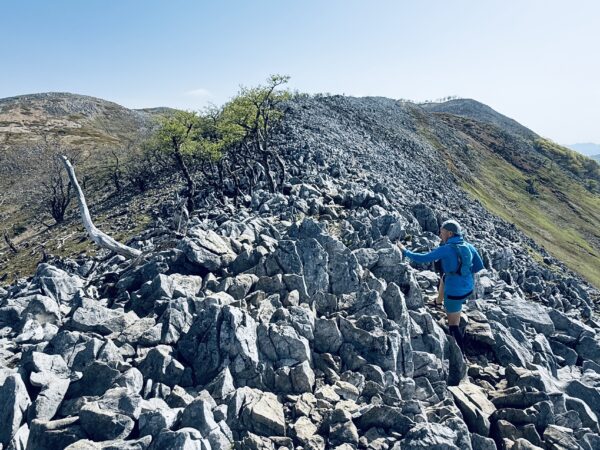 霊仙山　カルスト