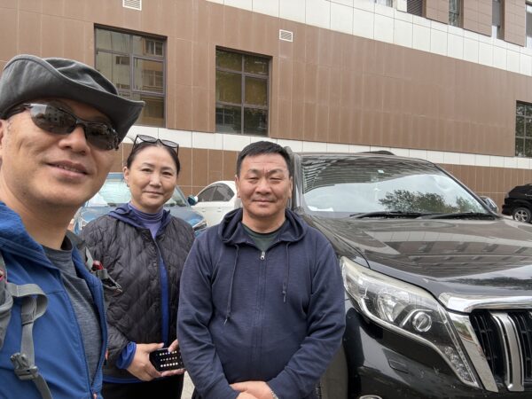 モンゴル　通訳　運転手